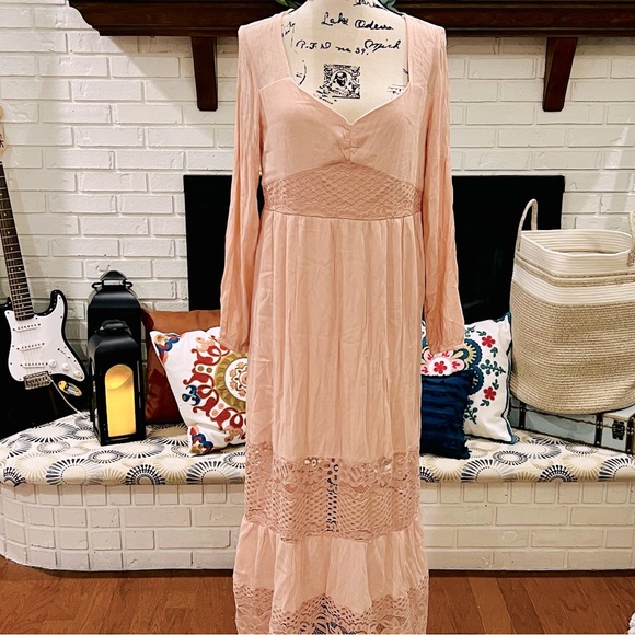 Dresses & Skirts - Long Sleeve Peachy Pink Lace Accent Boho Maxi Dress